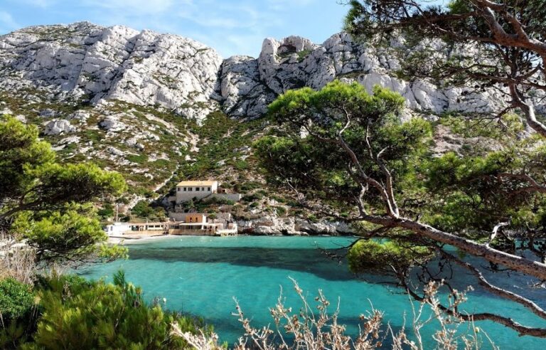 Vue panoramique des Calanques de Marseille