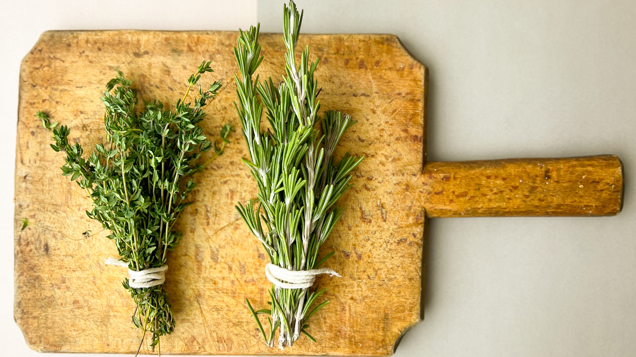 Thym et romarin en cuisine