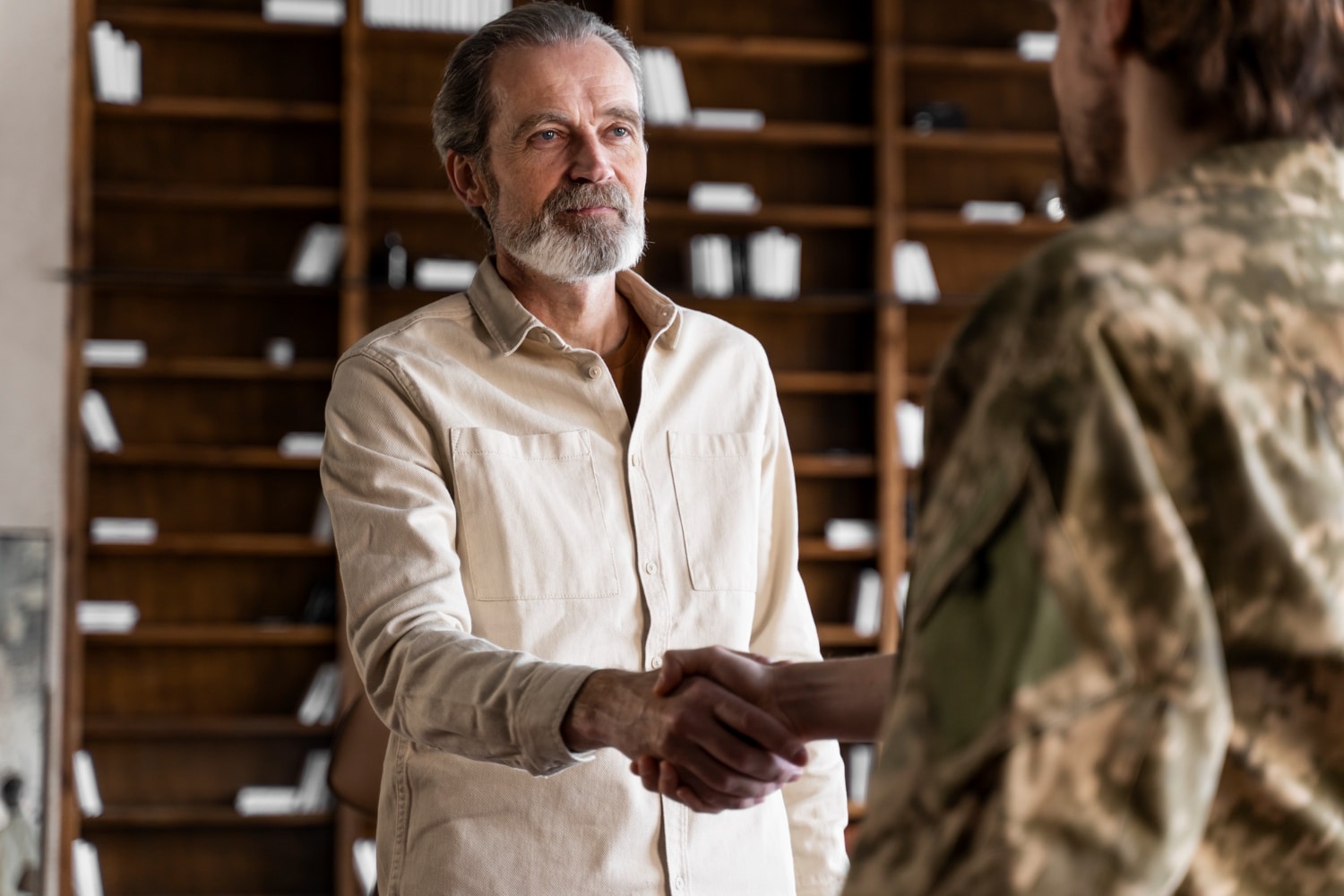 senior et militaire