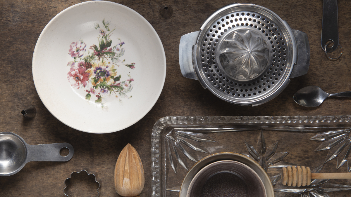 Plat Pyrex vintage, pourquoi sa valeur explose aux enchères aujourd'hui