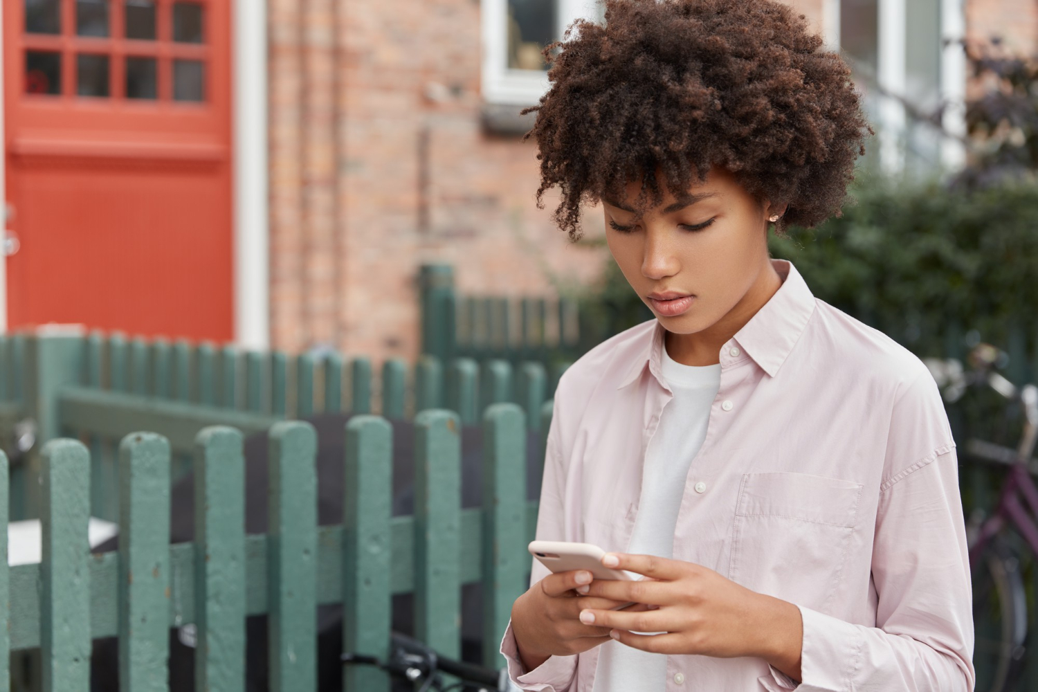« oui » au téléphone