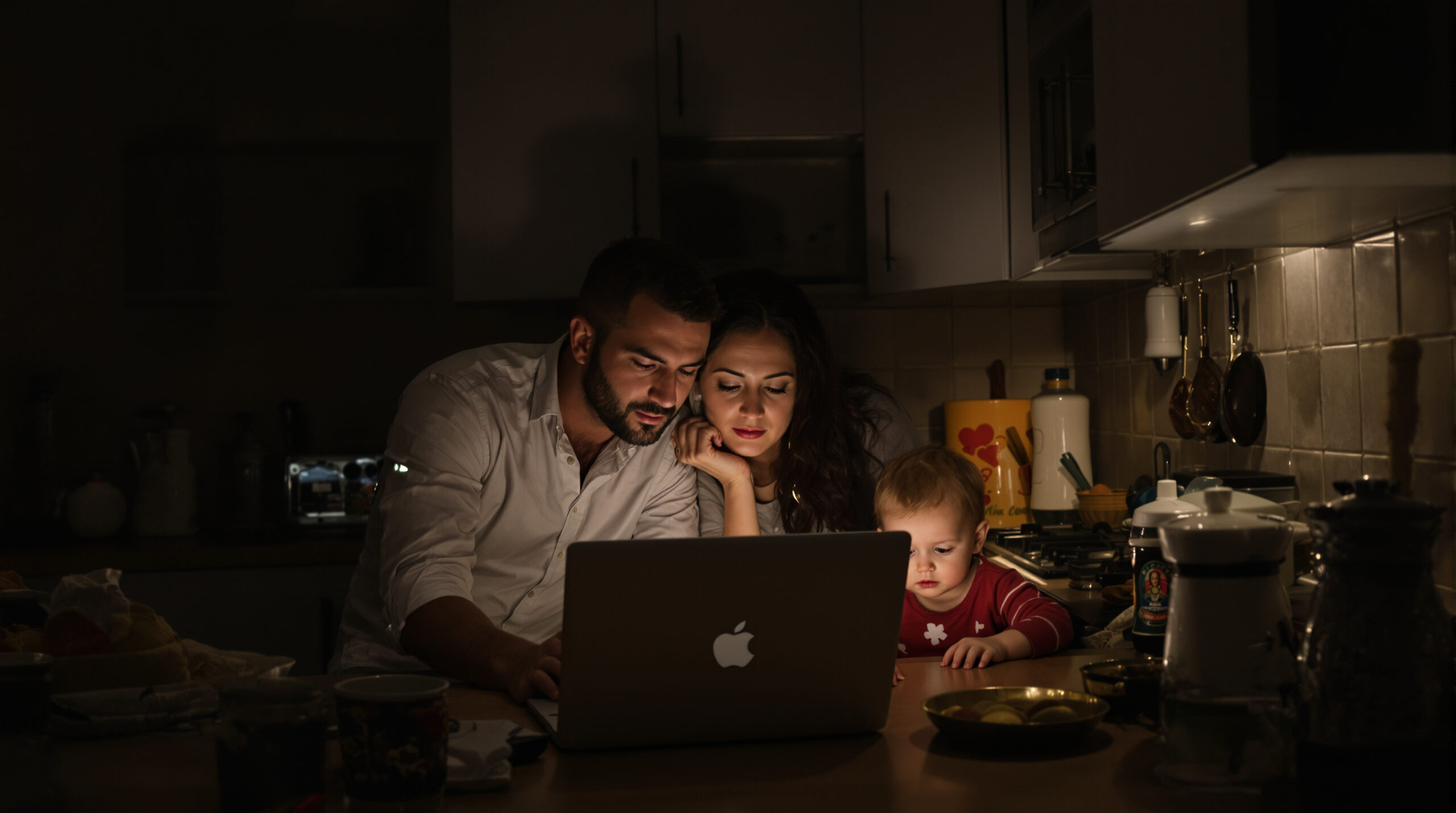 Dépasser le plafond 2025 coupe toutes les allocations familiales