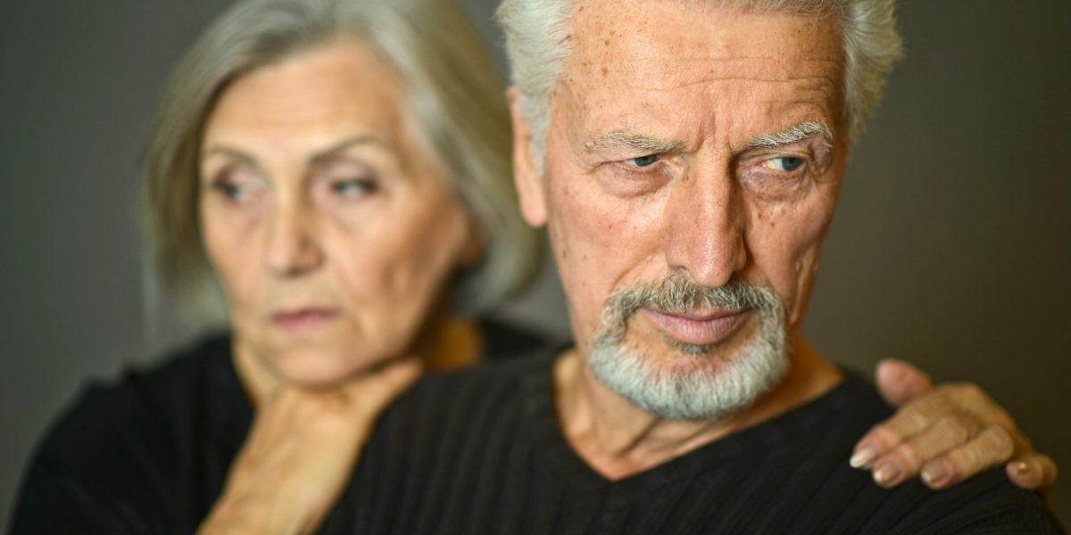 couple qui parle de la CSG