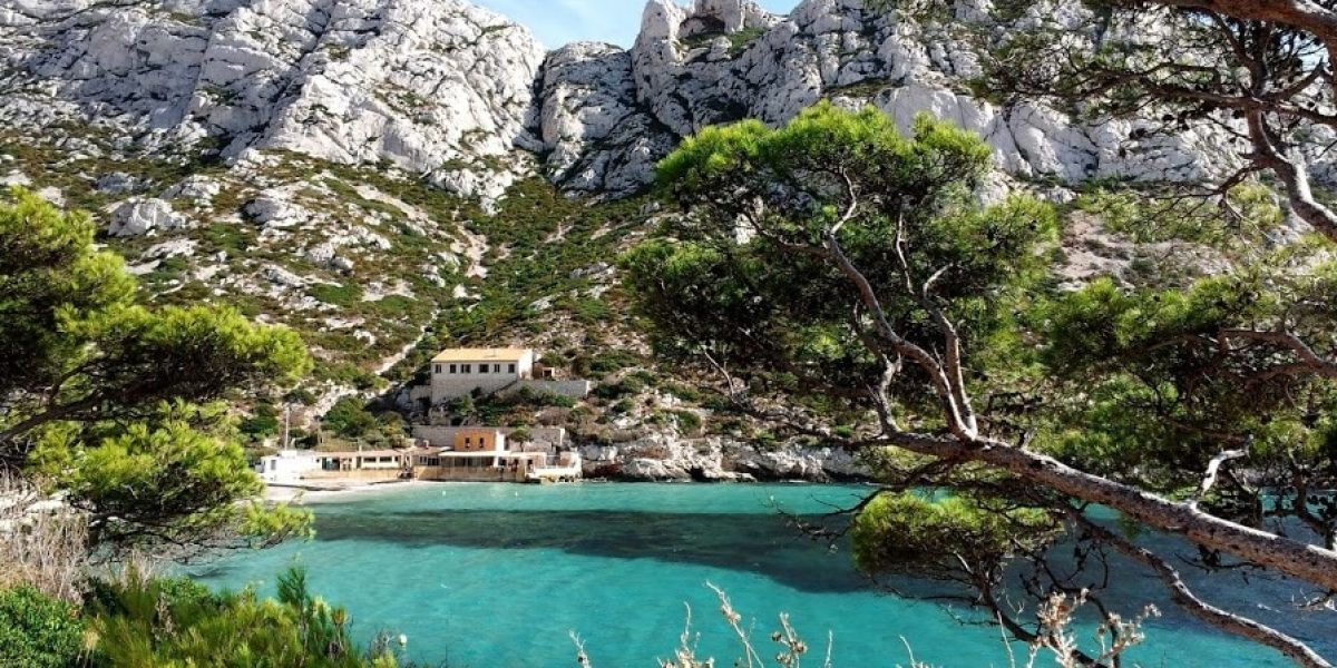 Vue panoramique des Calanques de Marseille
