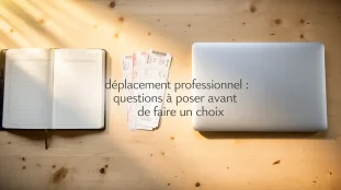 agenda billets train ordinateur sur bureau deplacement professionnel