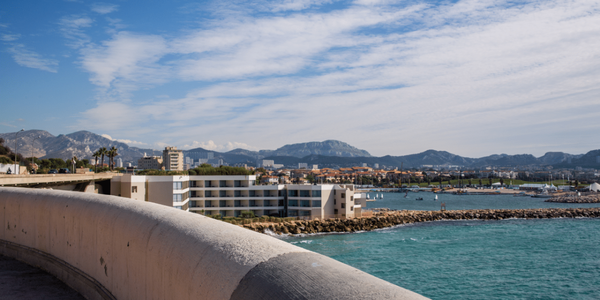 Vue panoramique de La Corniche Kennedy à Marseille