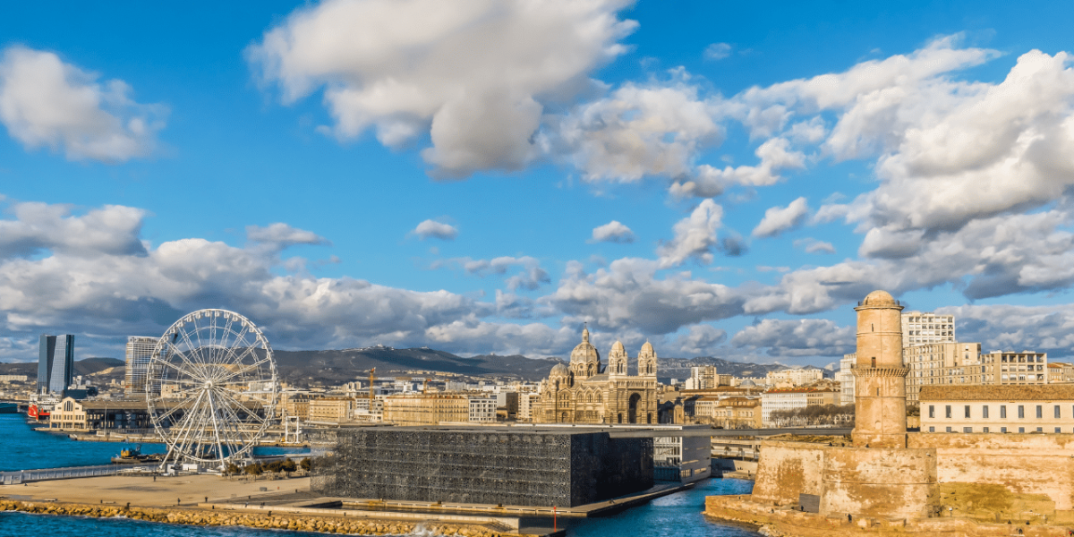 Vue pittoresque du quartier de Noailles à Marseille