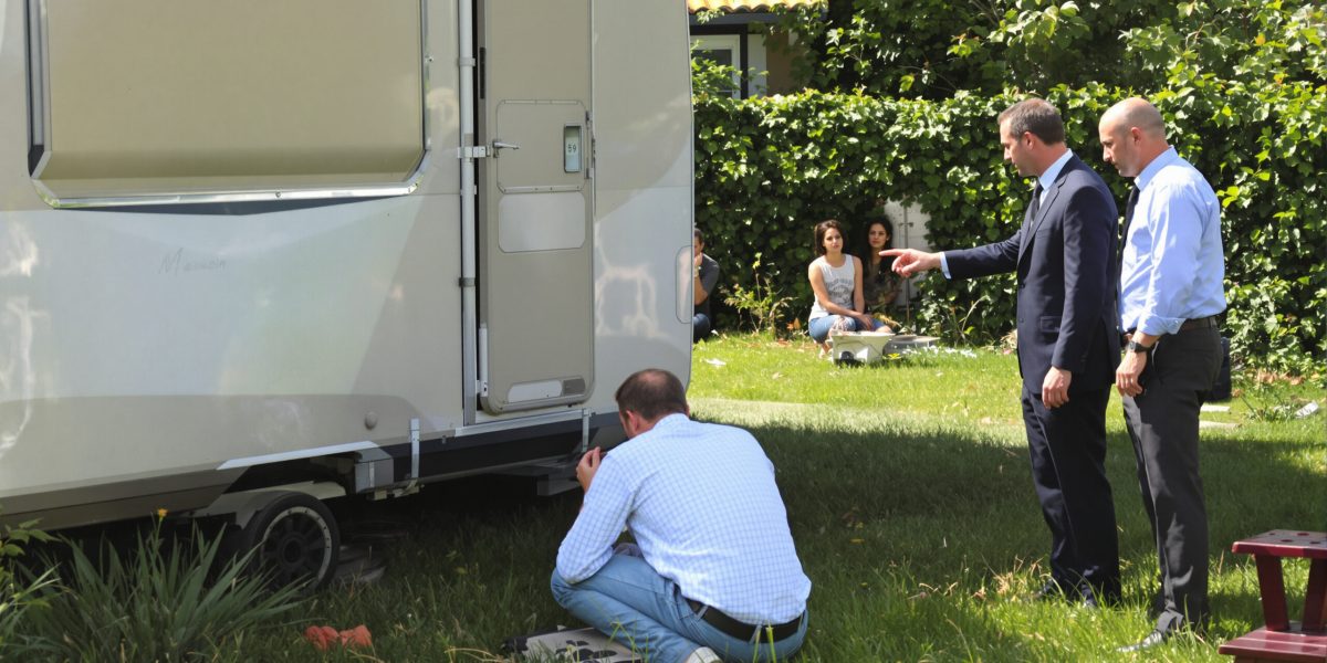 Caravane dans le jardin